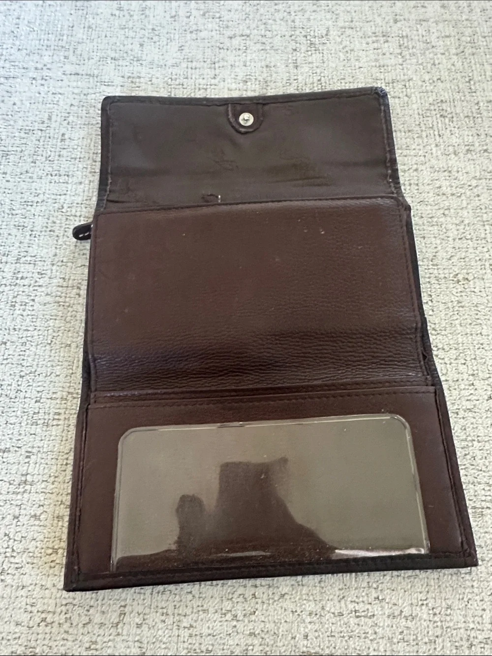 Fossil Vintage Dark Brown Leather Clutch Wallet Contrast Stiching